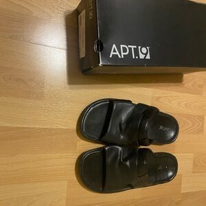 BRAND NEW Apt. 9 Black Leather Slide Sandals “APMINOOBLACK”
